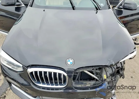 2021 BMW X4 xDrive30I z USA, uszkodzony, nr VIN 5UX2V1C01M9H64583